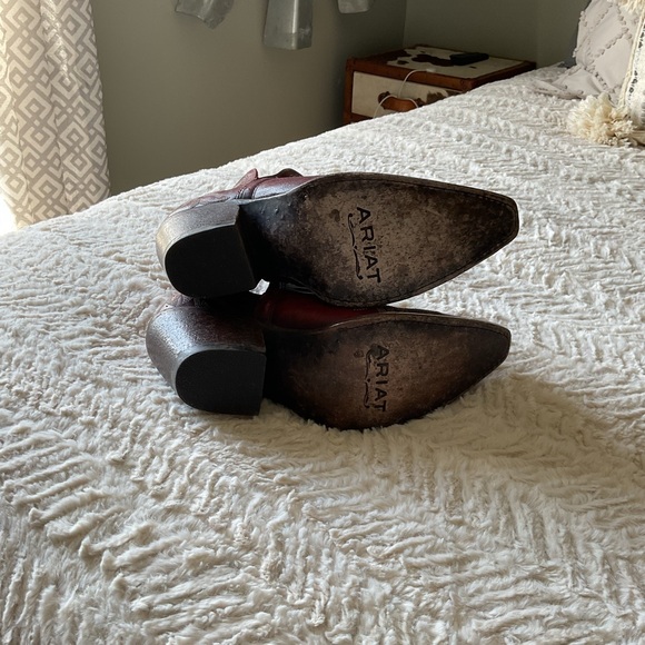 Ariat Dixon bootie deep red size 9 - Picture 2 of 3